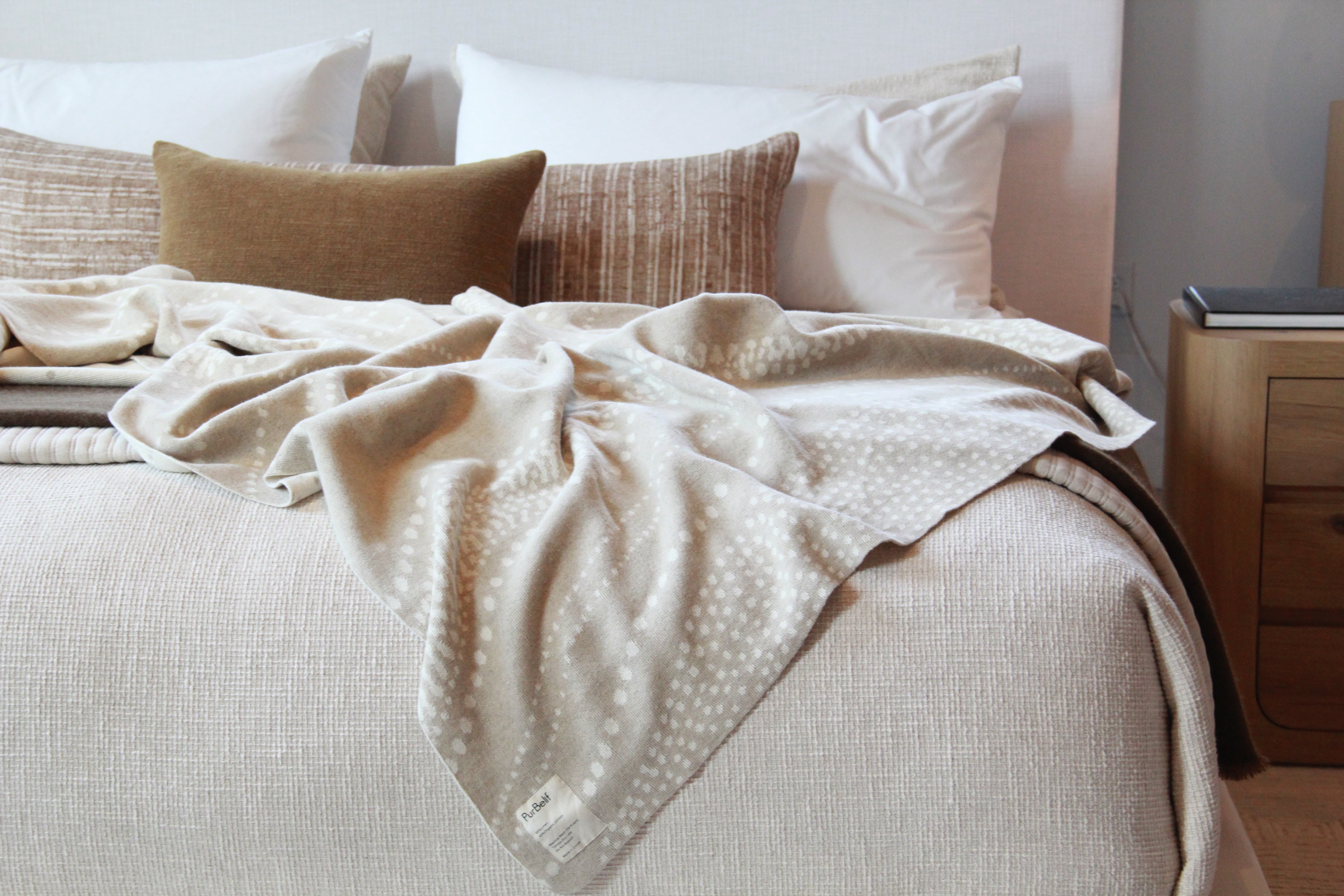 Blankets &Throws