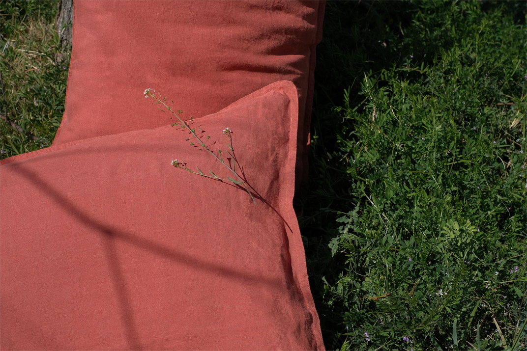 Bart Yarn-dyed Linen Pillowcases in Maple