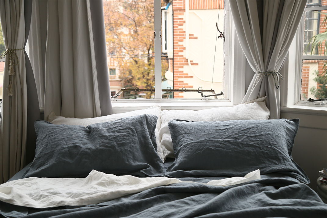 Bart Yarn-dyed Linen Pillowcases in Slate