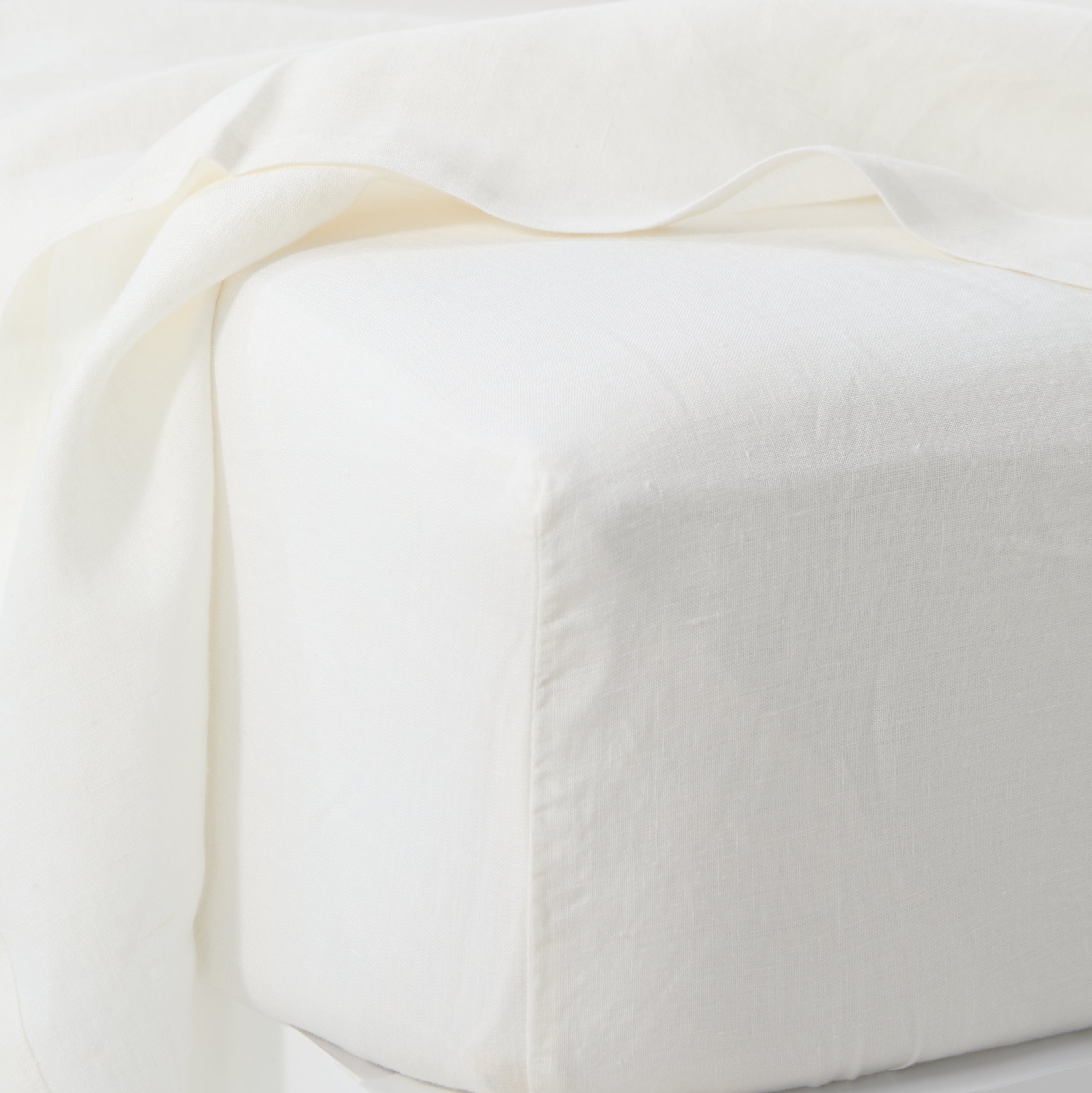 Bart Linen Fitted Sheet in Off White