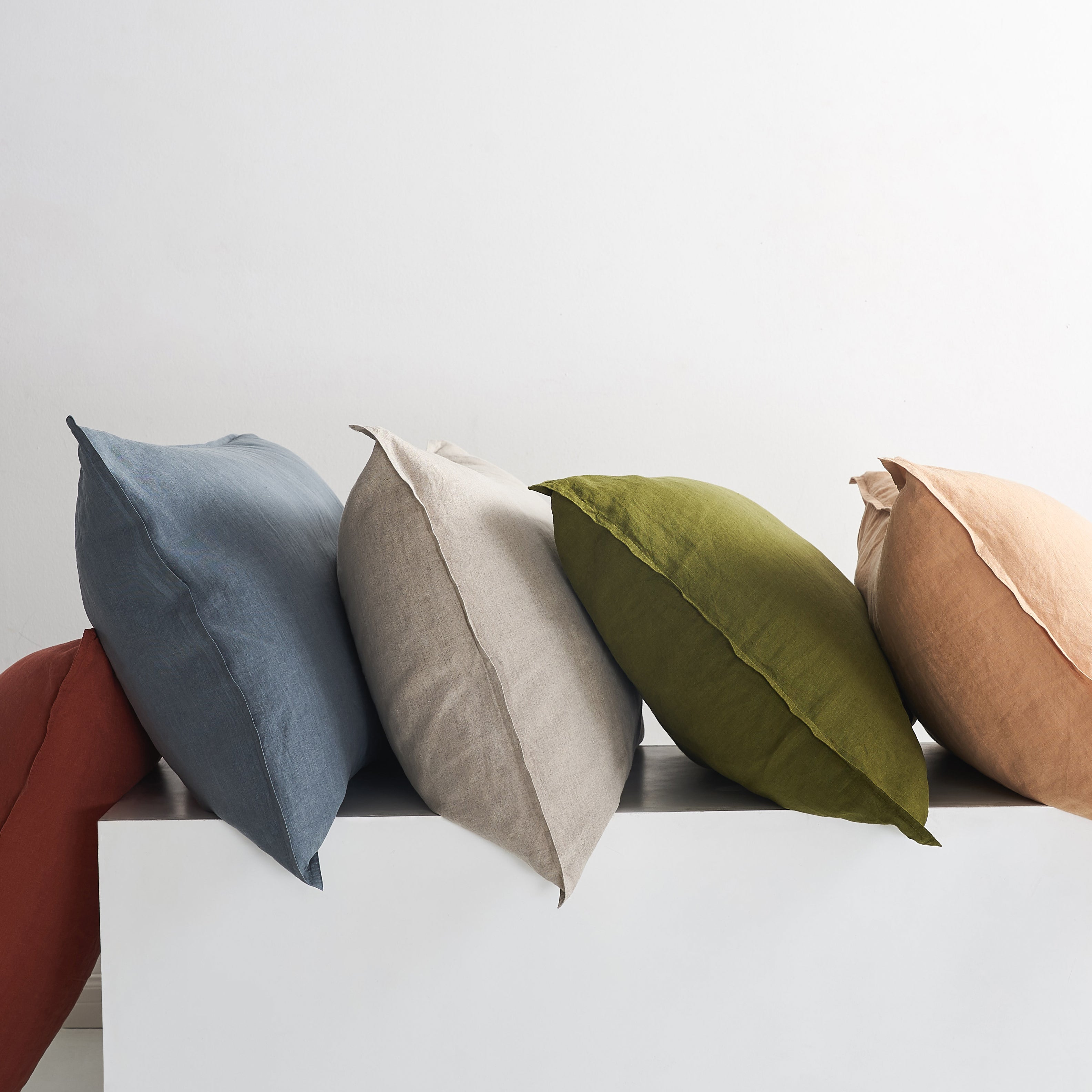 Bart Yarn-dyed Linen Pillowcases in Sand