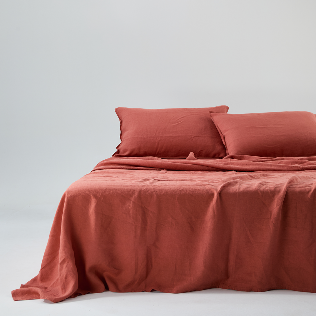 Bart Yarn-dyed Linen Flat Sheet in Maple
