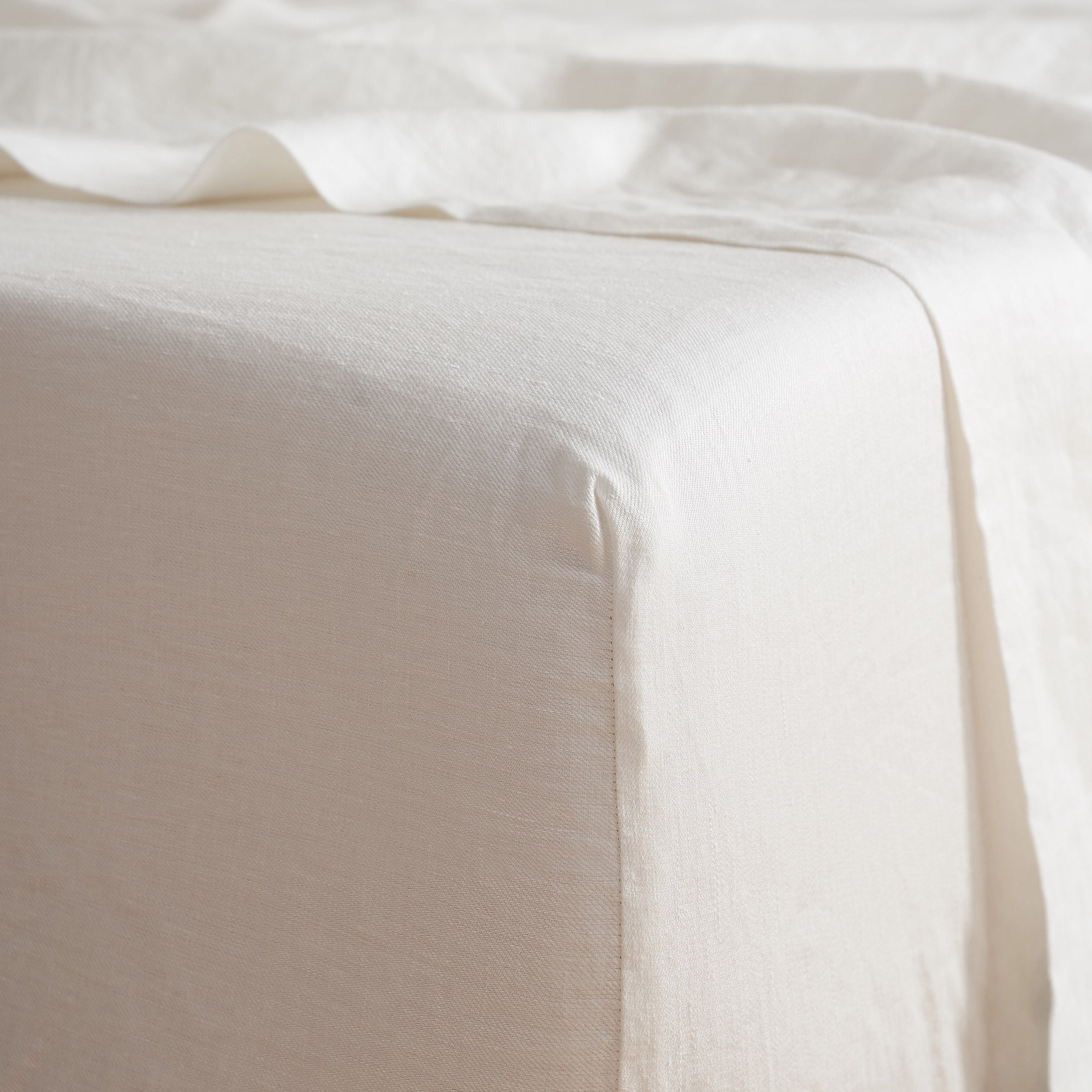 Regression Hemp Fitted Sheet in Off White