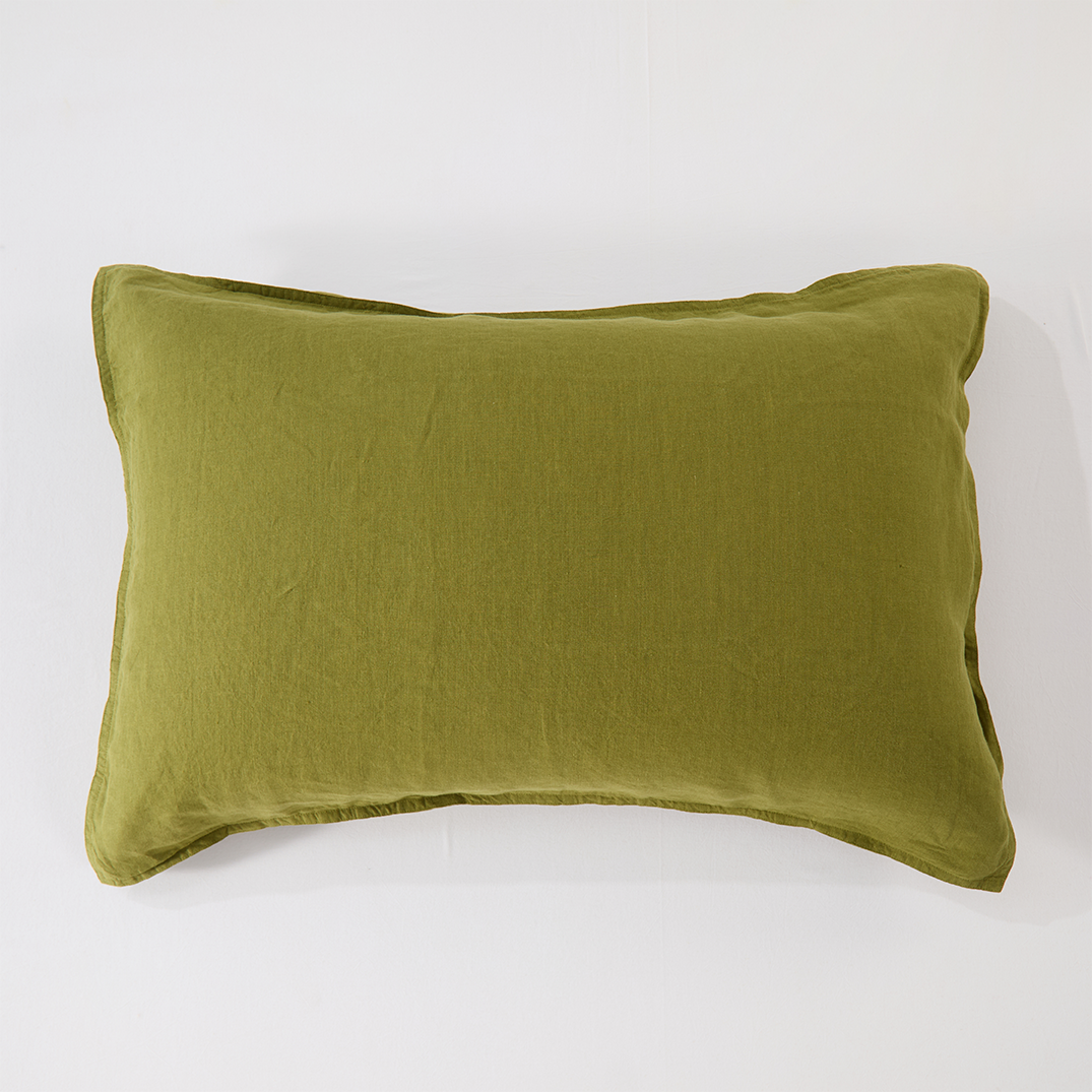 Bart Yarn-dyed Linen Pillowcases in Moss