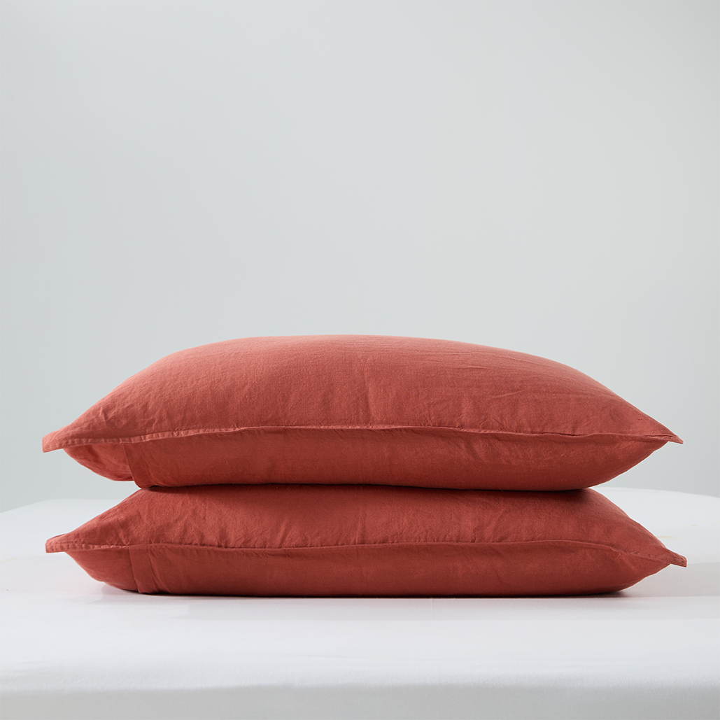 Bart Yarn-dyed Linen Pillowcases in Maple