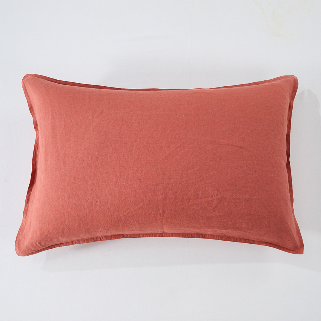 Bart Yarn-dyed Linen Pillowcases in Maple