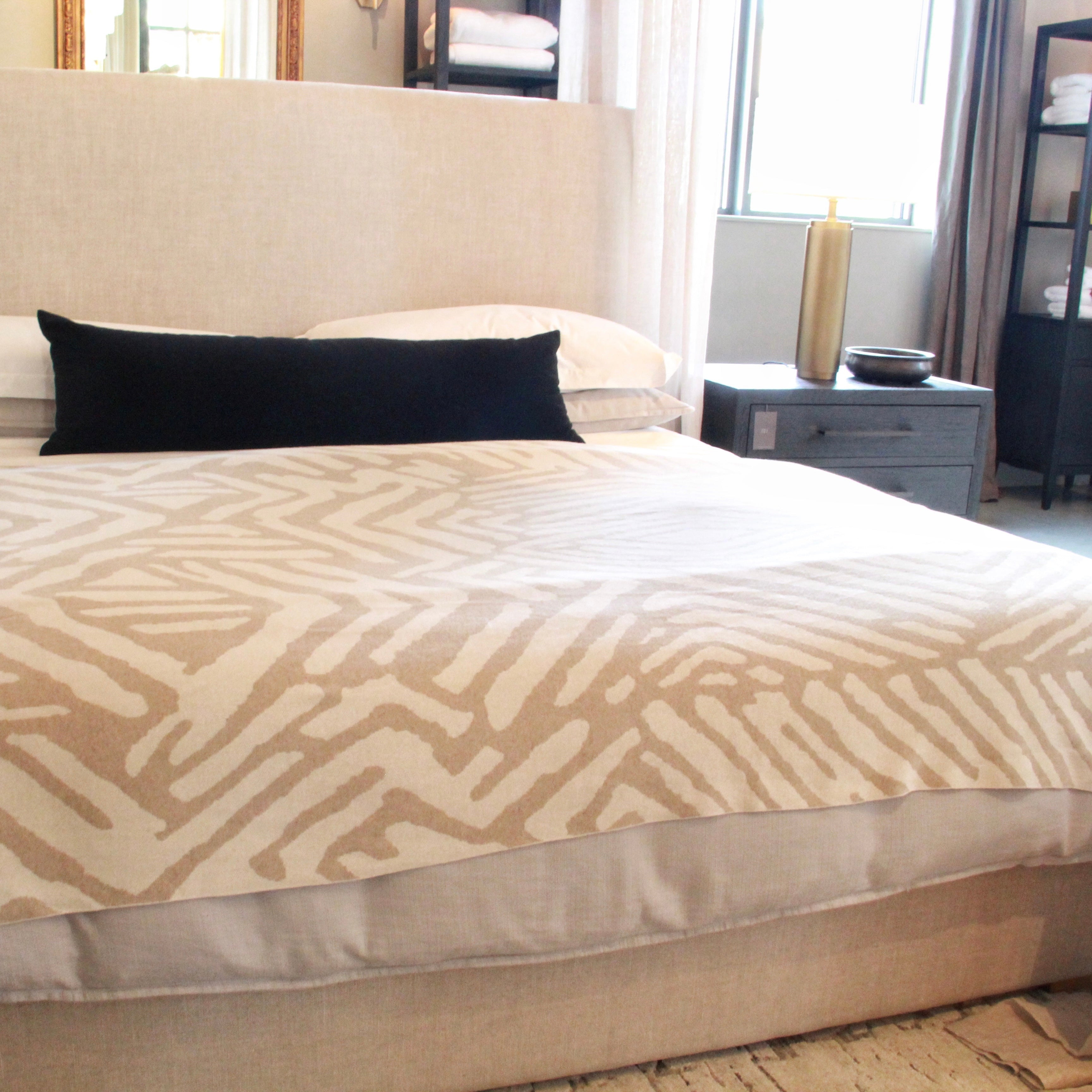 Gaia Hemp Throw in Fossil